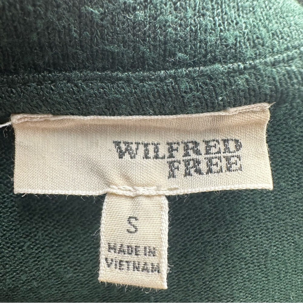 Aritzia Wilfred Free Evergreen Wool Lightweight Loose Fitted V-Neck Sweater - Picture 5 of 5